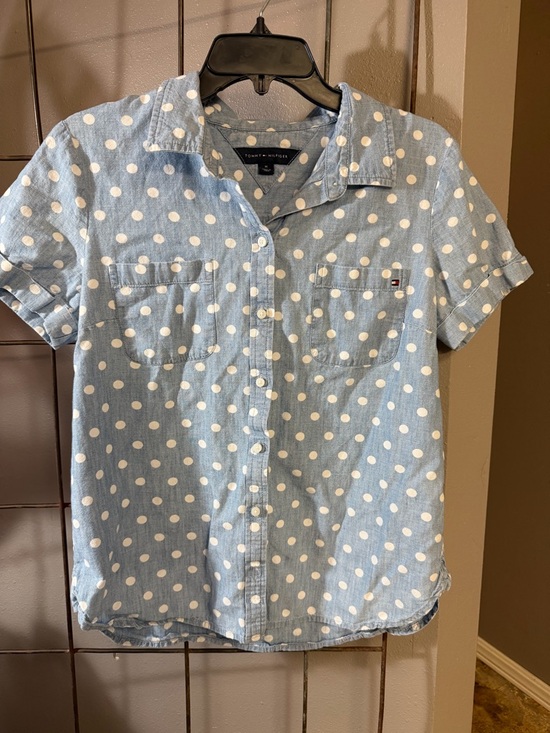 Tommy Hilfiger Tops - Tommy Hilfiger Women's Light Blue Polka Dot Short Sleeve Shirt